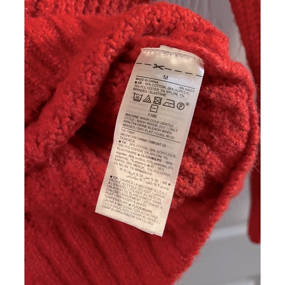 ♥️Old Navy brand Long Sleeve Red Crew Neck Fall Winter Sweater Size Medium (M)♥️ - Picture 3 of 4